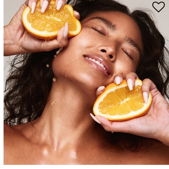 πKoa Life Vitamin C Brightening Oil - Picture 4 of 5